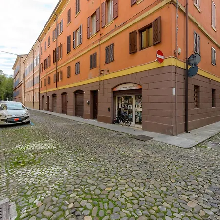 Binario 11 - Station 200m, Center & Ferrari Museum On Foot Appartement